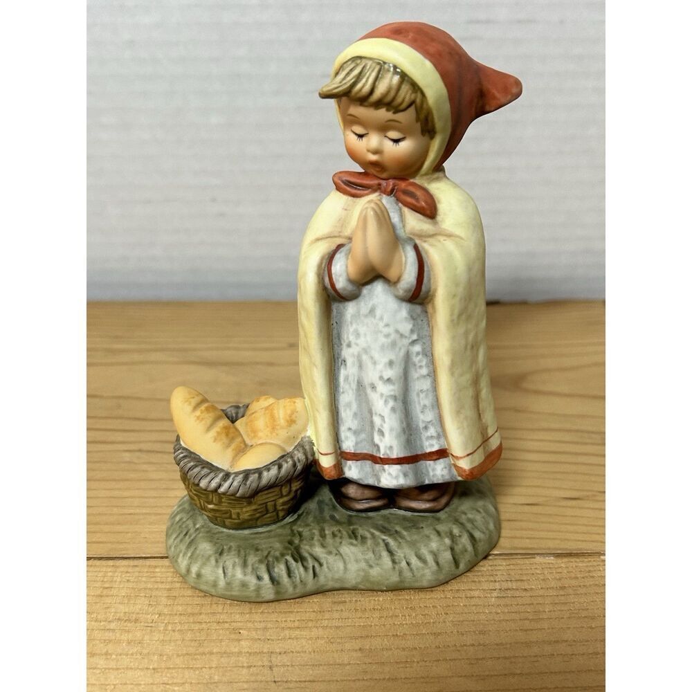 Berta Hummel Goebel Peasant Girl with Basket BH 26/P - 301236 - 1998